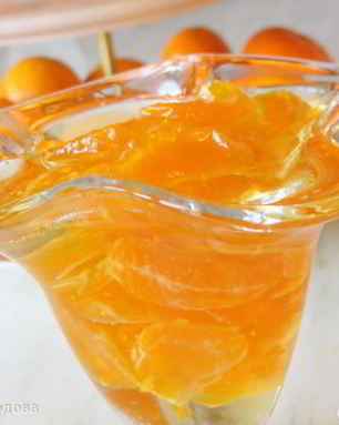 Мандариновые дольки в сиропе