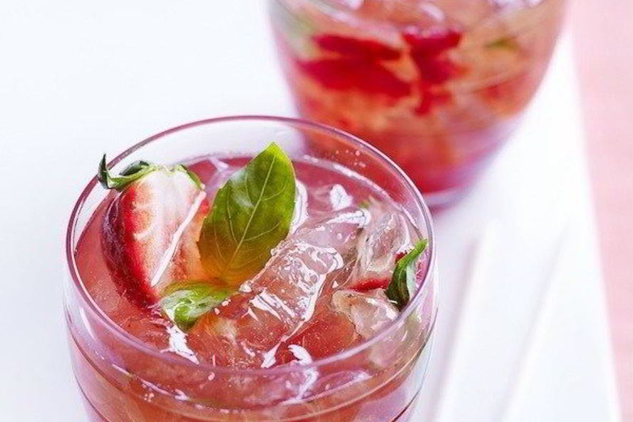 Рецепт безалкогольного клубничного мохито