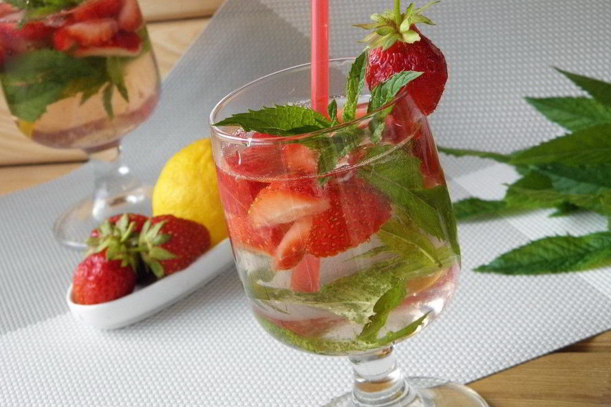 Рецепт клубничного мохито безалкогольного