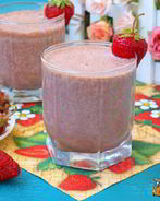 Клубнично-шоколадный молочный коктейль