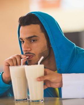 Молочно-яичный коктейль Эгг ног