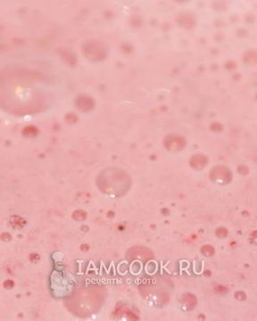 Молочный клубничный коктейль