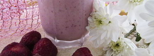 молочный коктейль с клубникой, бананом и мороженым. Шаг 7