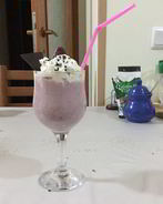 Молочный коктейль с малиной