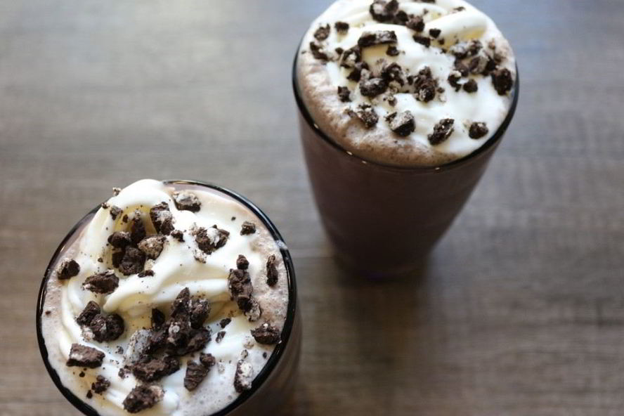 Рецепт молочного коктейля с печеньем орео