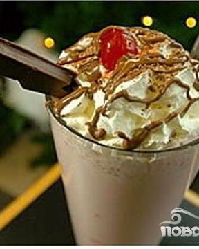 Молочный коктейль с шоколадом и мятой
