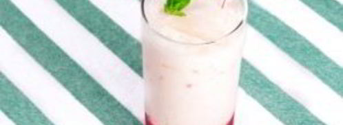 молочный коктейль с ягодным сиропом. Шаг 4