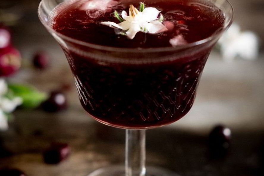 Рецепт крепленой наливки из кизила