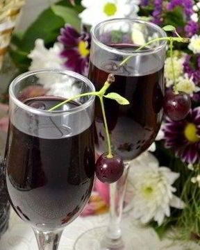 Настойка вишневая на водке