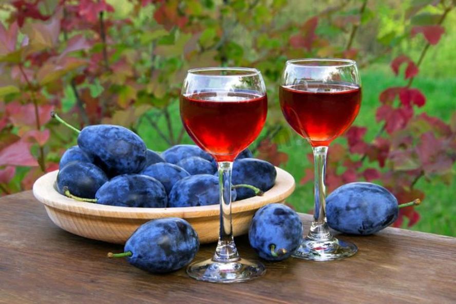 Рецепт сливовой настойки на водке