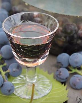 Виноградная настойка Пряно-пьяная Изабелла