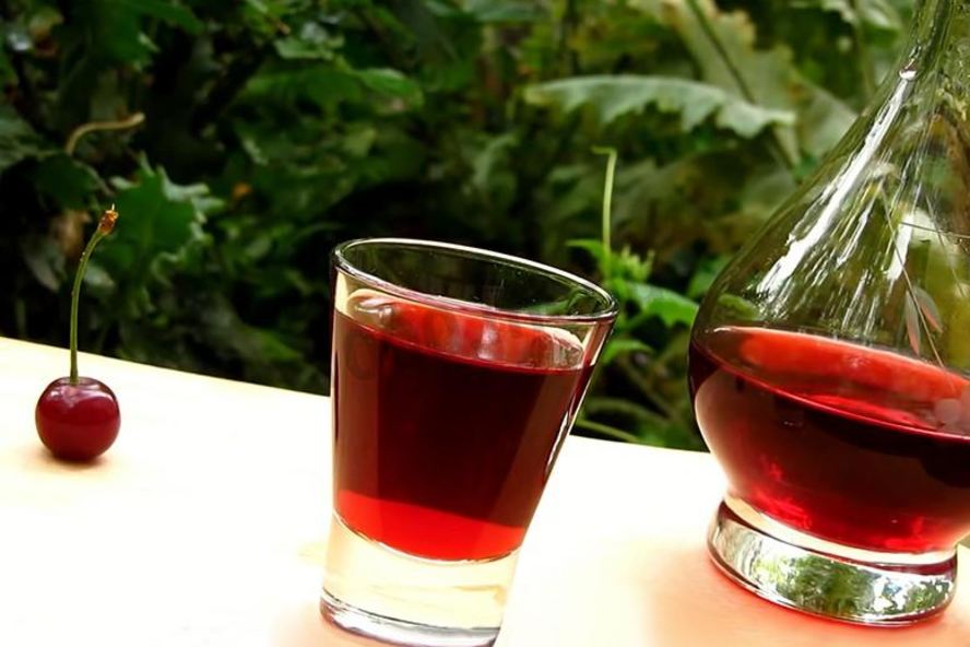 Рецепт вишневой настойки из вишни