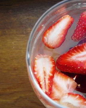 Белая Сангрия — сезонный коктейль