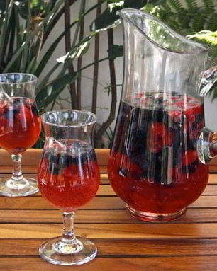 Сангрия ягодная