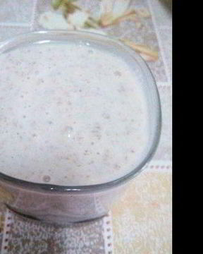 Банановый смузи с миндалем, клетчаткой и овсянкой