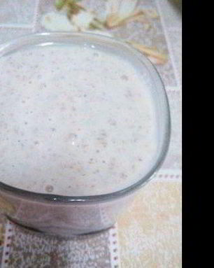 Банановый смузи с миндалем, клетчаткой и овсянкой