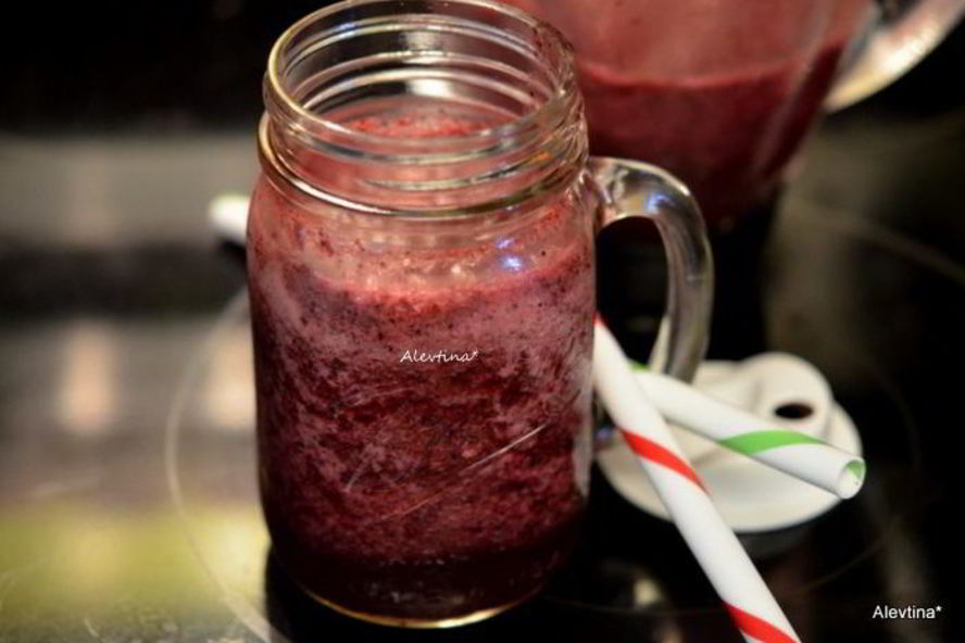 Рецепт гранатово-ягодного смузи