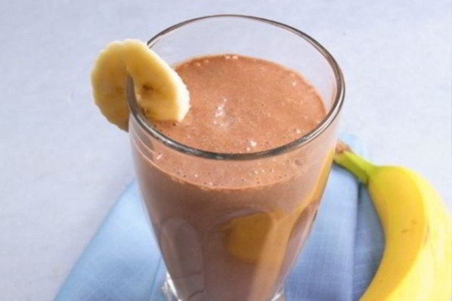 Рецепт шоколадного смузи с бананом