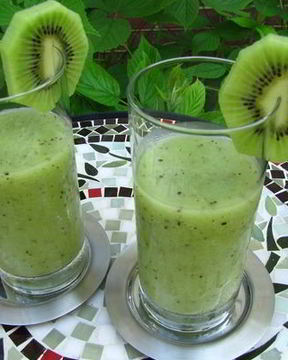 Смузи с апельсиновым соком и киви