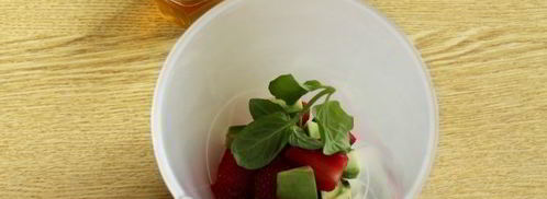 смузи с авокадо и клубникой. Шаг 6