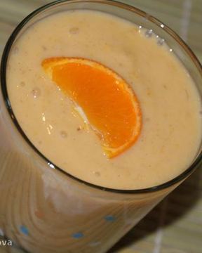 Смузи с хурмой и бананами