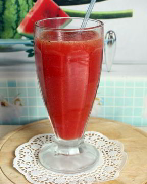 Пряный томатно-сельдереевый сок