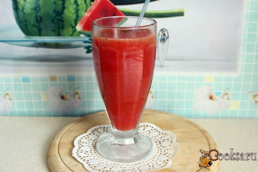 Рецепт пряного томатно-сельдереевый сок