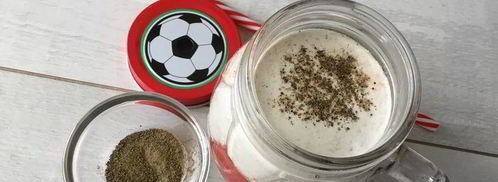 томатный сок с зеленой гречкой, сельдереем и сметаной. Шаг 14