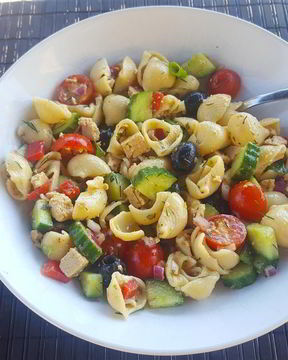 Греческий макаронный салат
