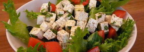 греческий салат с маринованным сыром. Шаг 3