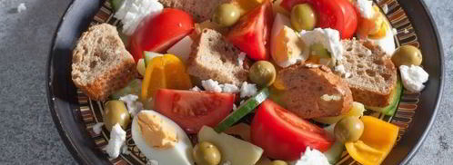 греческий салат с сухариками. Шаг 13