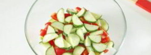 греческий салат с цуккини и помидорами. Шаг 5
