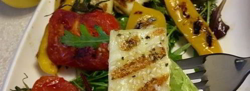 салат-гриль с сыром халуми по-гречески. Шаг 11