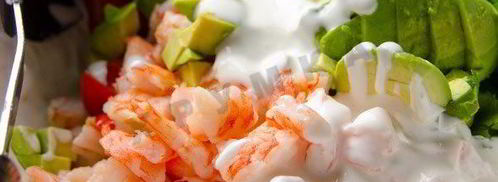 салат из авокадо с креветками под греческим йогуртом. Шаг 4