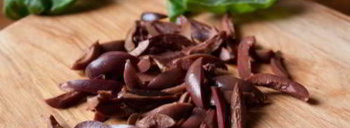 салат с креветками и пастой в греческом стиле. Шаг 4