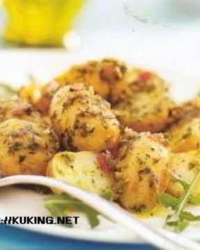 Итальянский картофельный салат с оливковым маслом