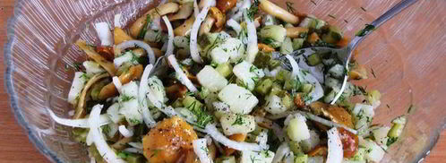 картофельный салат с грибами и маринованным луком. Шаг 5