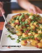 Картофельный салат с консервированным перцем