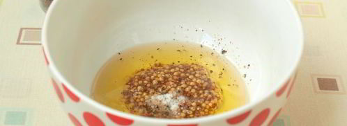 картофельный салат со щавелем и маринованными огурцами. Шаг 7