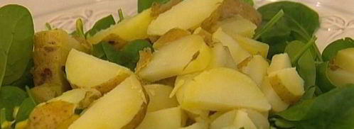 салат из молодого картофеля с перепелиными яйцами. Шаг 7