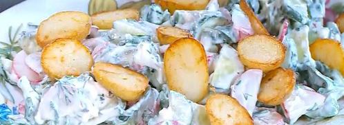 салат из молодого картофеля с редисом и заправкой из феты. Шаг 12