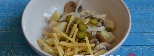 салат с картофелем, шампиньонами и корнишонами. Шаг 5