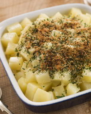 Теплый картофельный салат с беконом