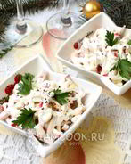 Крабовый салат с кальмарами