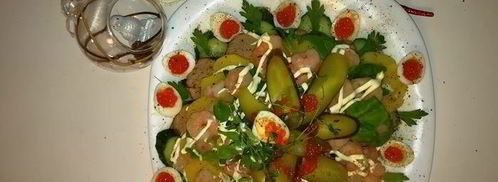 оливье по-царски со свиной вырезкой и креветками на желе из гранатового соуса. Шаг 8