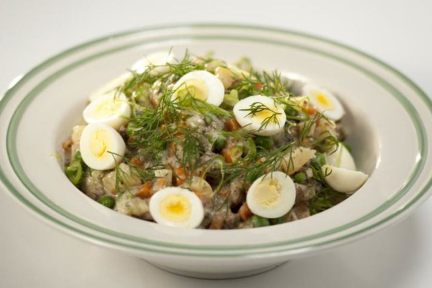 Рецепт оливье с говяжьей печенкой