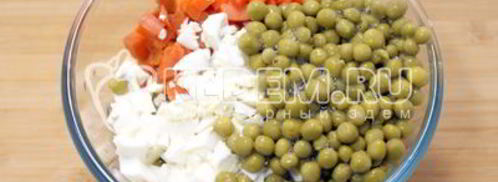 салат оливье с семгой. Шаг 4