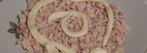 салат инь-янь с черносливом. Шаг 6