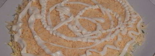 салат инь-янь с черносливом. Шаг 9