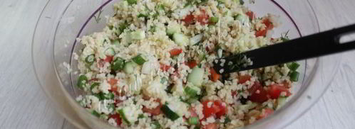 салат из булгура с помидорами и огурцом. Шаг 7